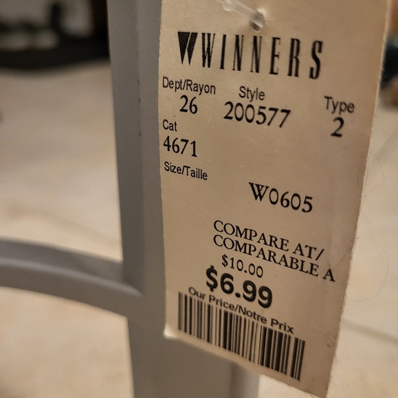 2x Case Logic DVD storage stands - Picture 6 of 6